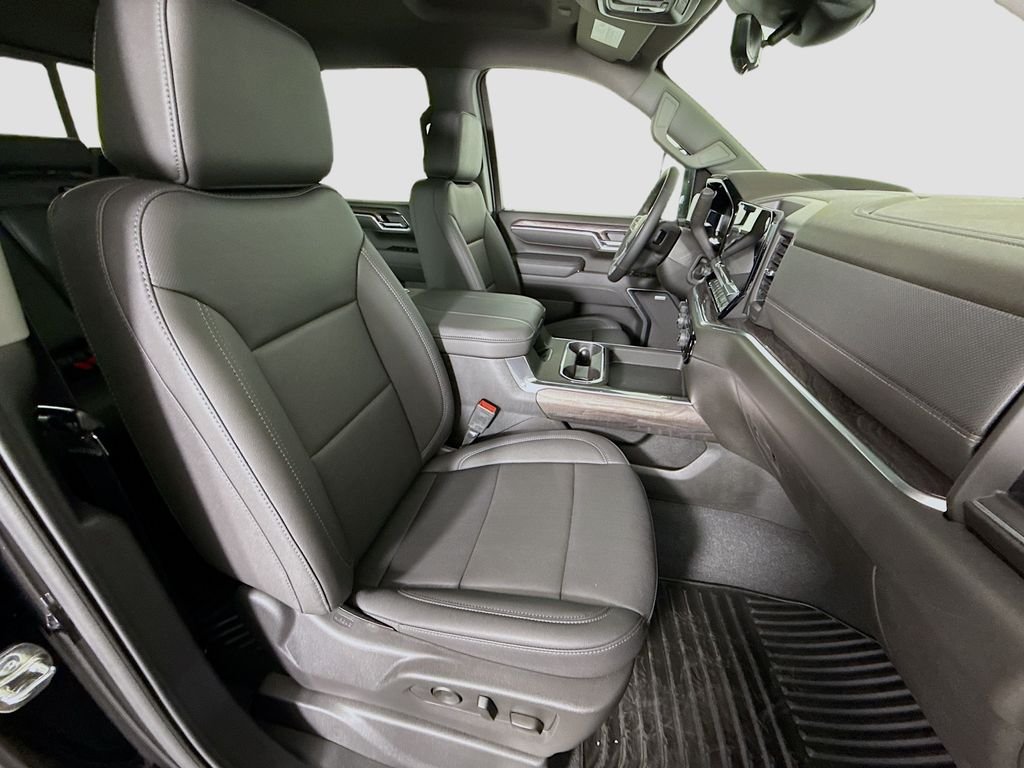2025 Chevrolet Silverado 2500 HD LTZ - Photo 28