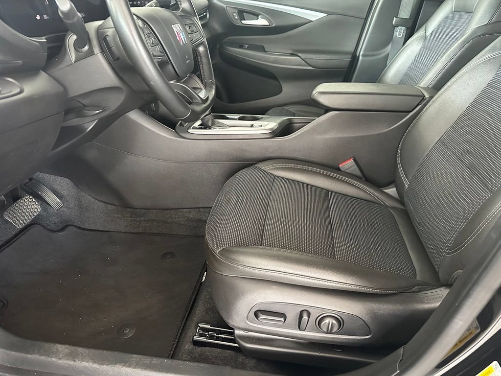 Used 2025 Ebony Twilight Metallic Buick Preferred image 14