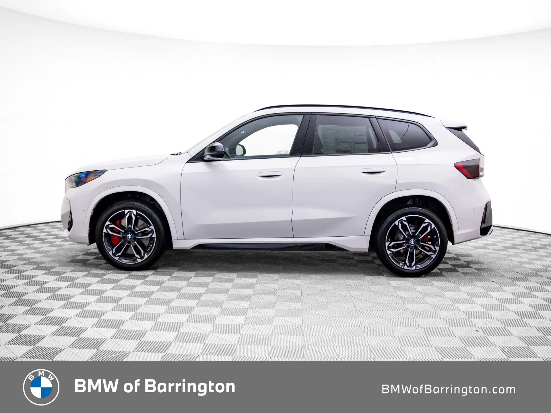 New 2026 White BMW xDrive28i image 2