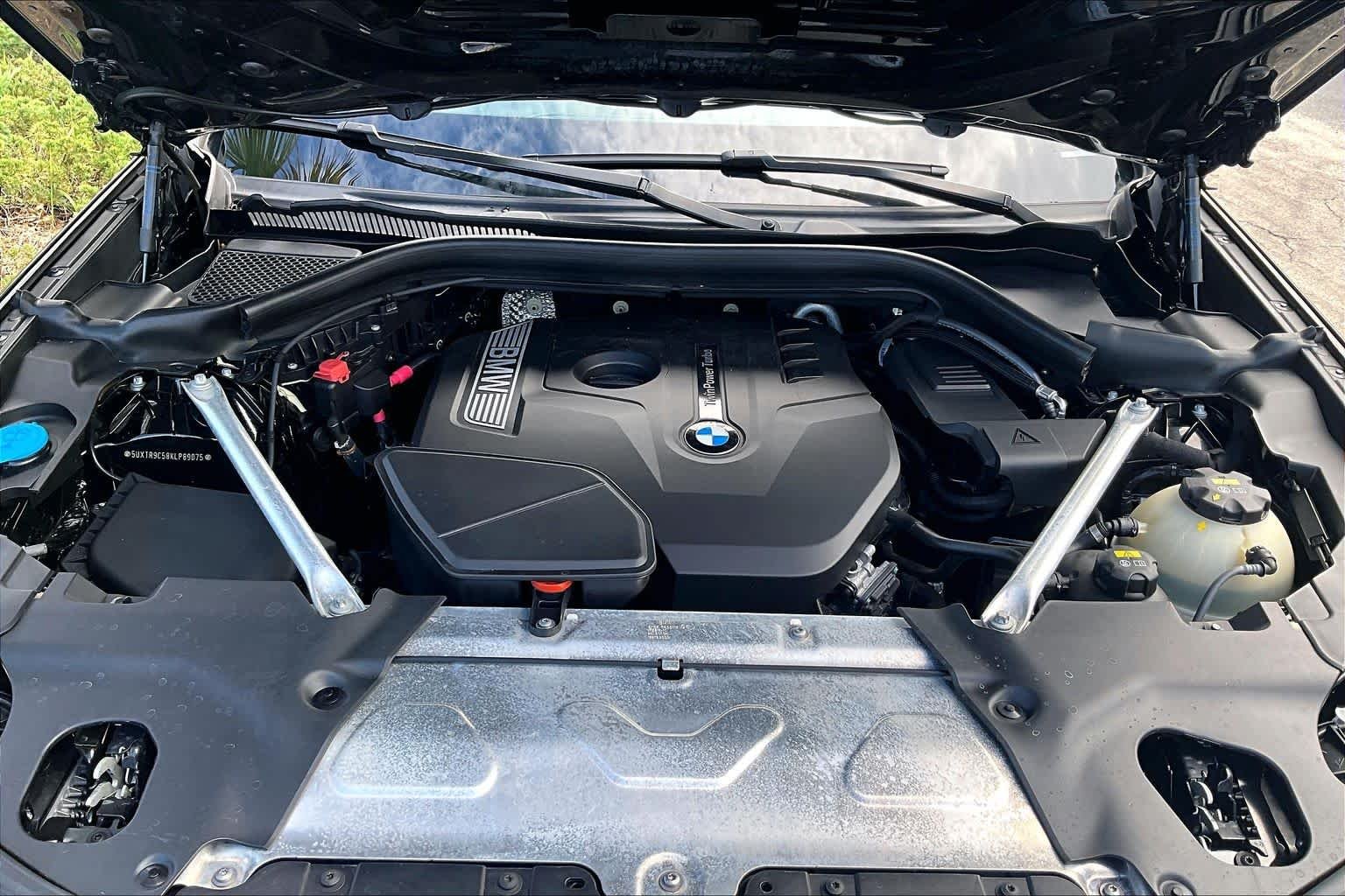 Used 2019 Jet Black BMW xDrive30i image 32
