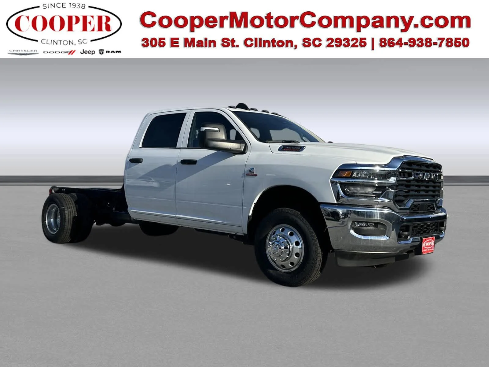 2025 RAM 3500 Tradesman 4X4 Crew Cab's photo