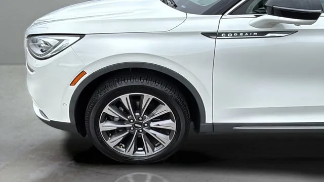 Used 2020 White Lincoln Reserve image 34