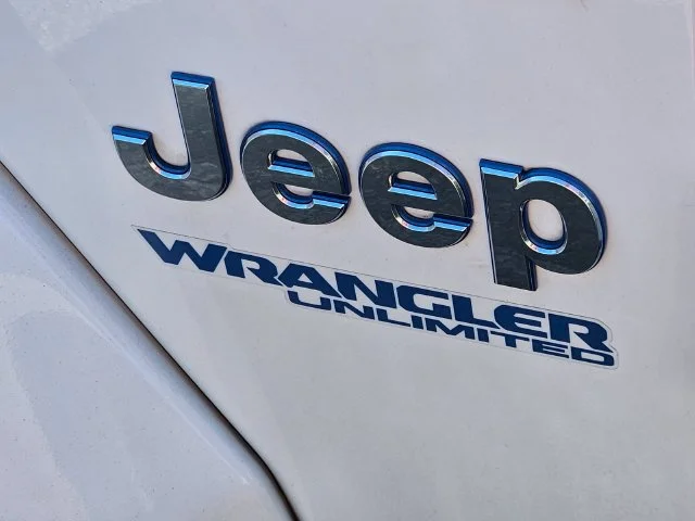 Used 2022 Black Jeep Unlimited Sahara 4xe image 13