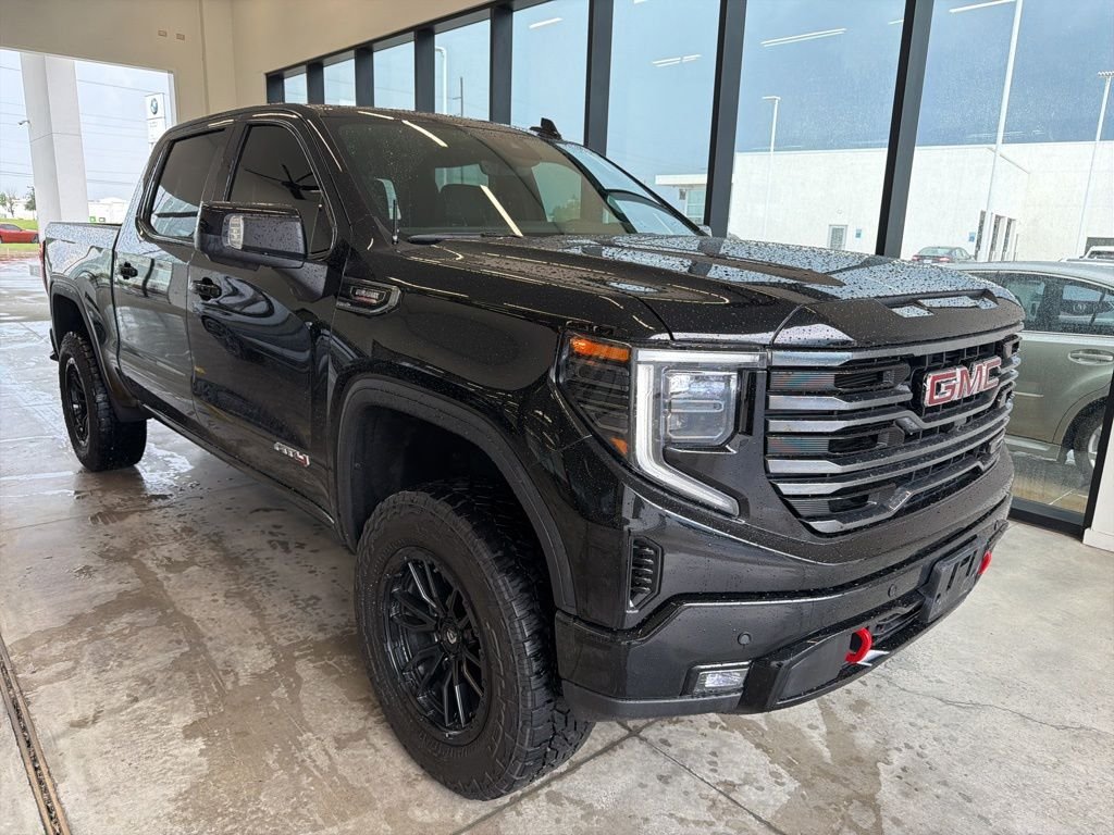 2025 GMC Sierra 1500 AT4