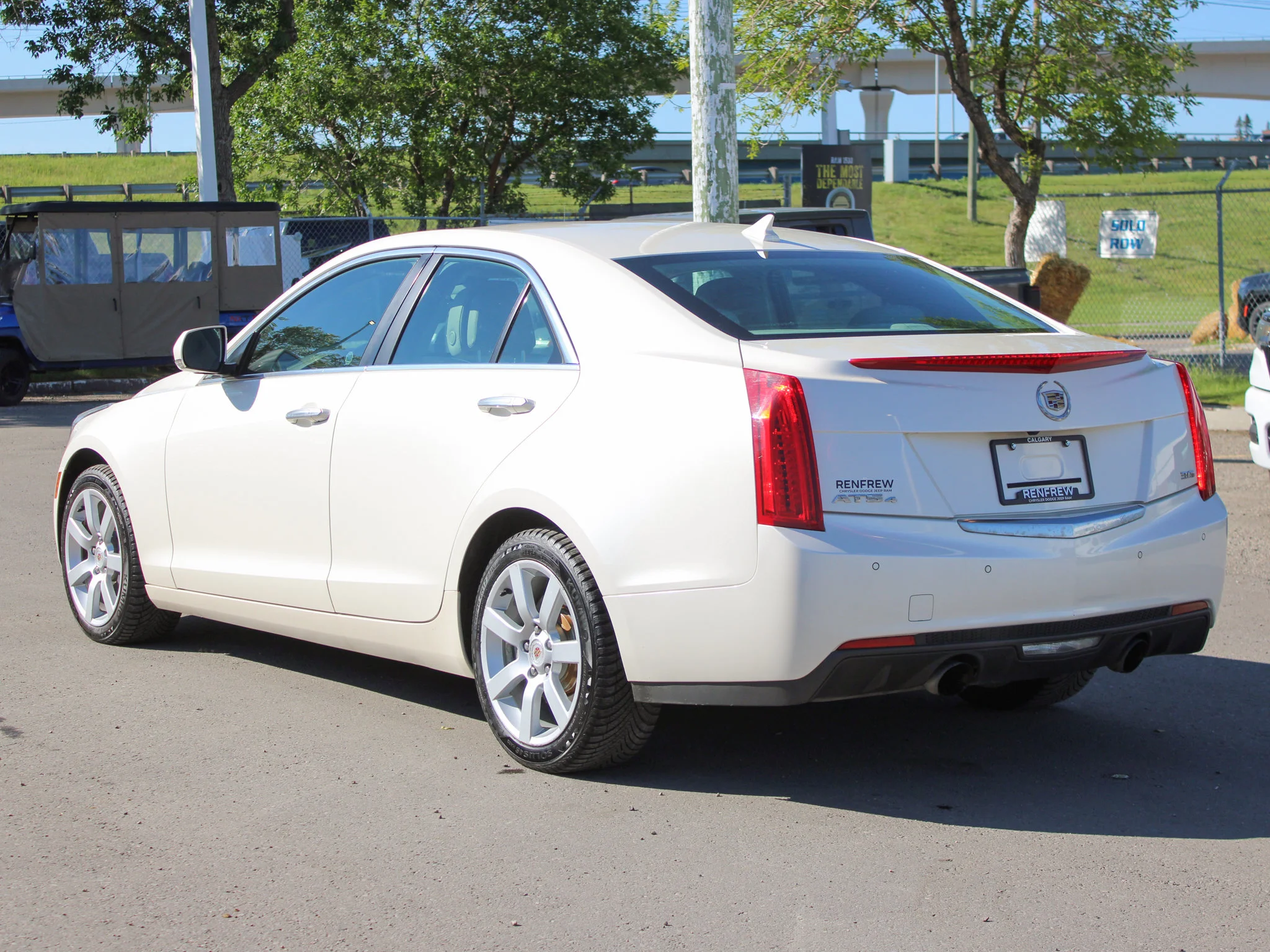 Used 2013 White Cadillac Luxury*No Accidents | Sunroof | BOSE | Heated Seats | Nav | Backup Camera | V6 | 321 HP image 12