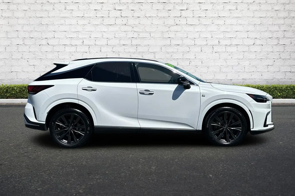 Used 2024 White Lexus 350 F Sport Handling image 3