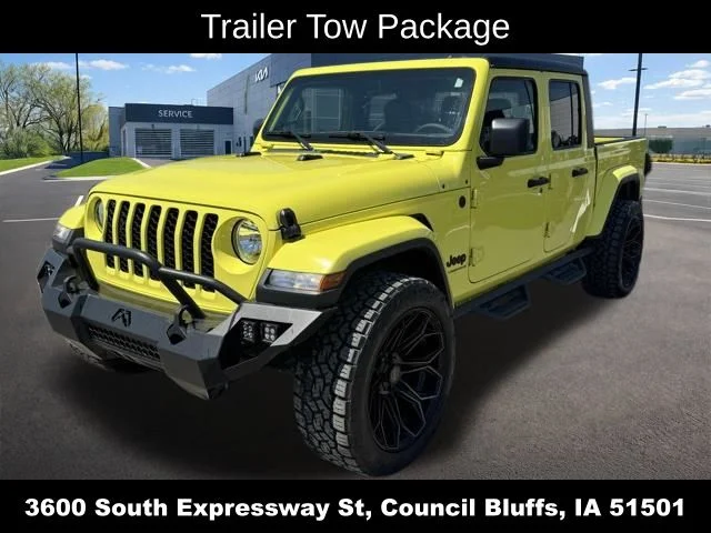 Used 2023 Yellow Jeep Sport S image 9