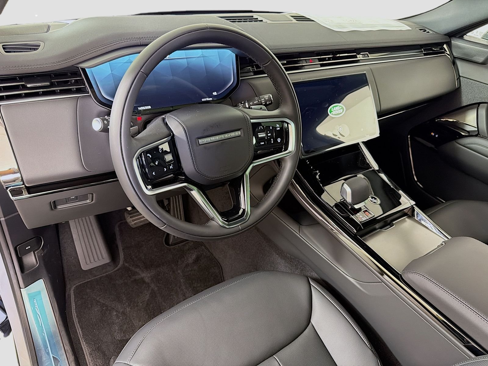 New 2026 Borasco Grey Land Rover SE image 10