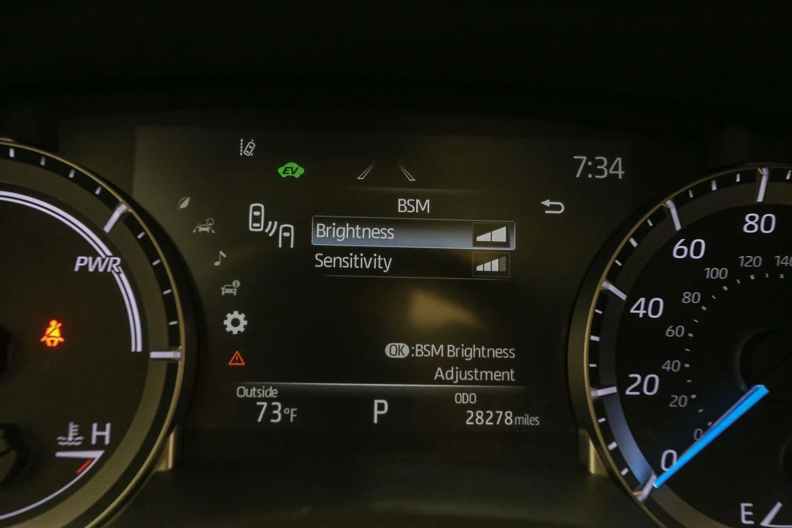 Used 2023 Moon Dust Toyota XLE image 43