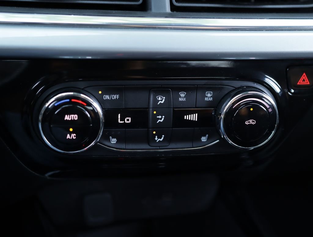 Used 2025 Crimson Metallic Chevrolet LT image 15