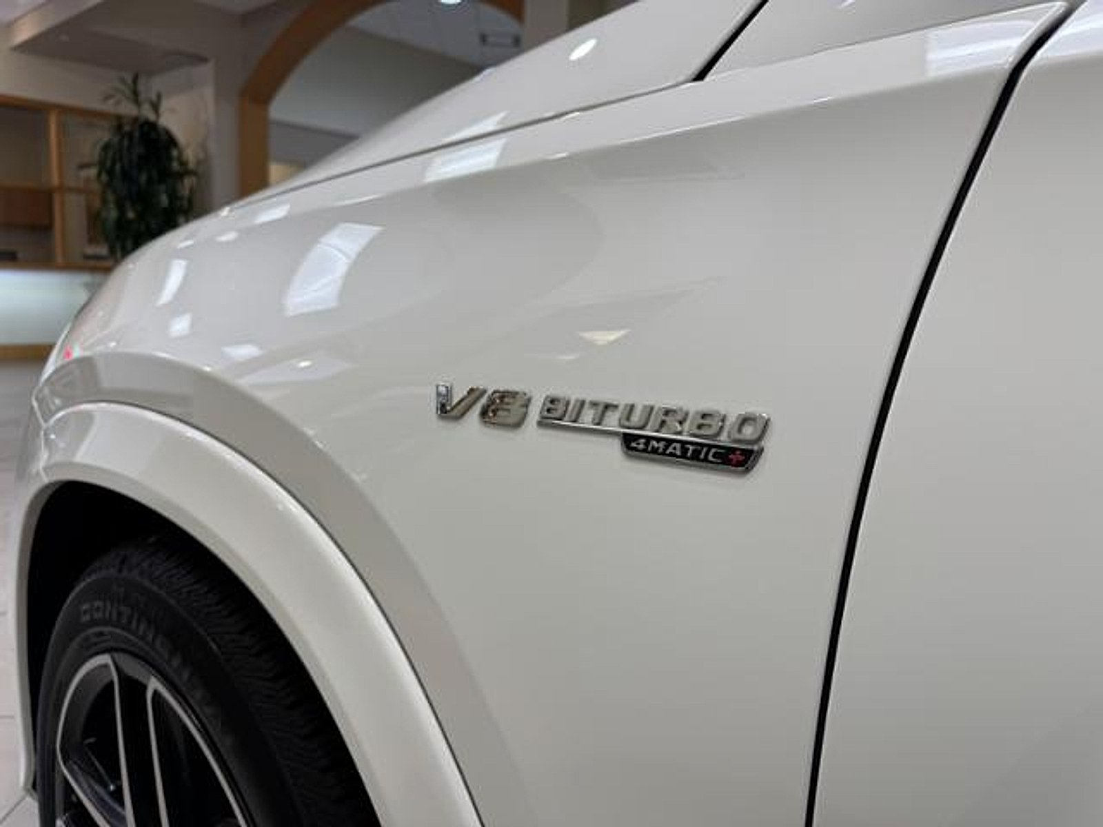 Certified Used 2025 Polar White Mercedes-Benz S 4MATIC®+ image 9