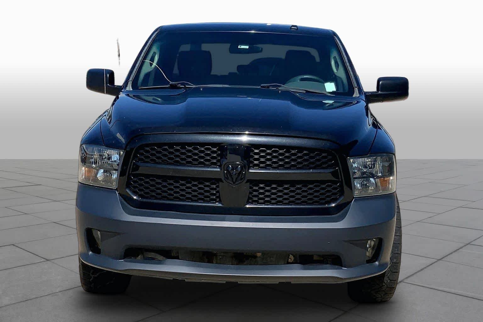 Used 2015 Brilliant Black Crystal Pearlcoat Ram Express image 3