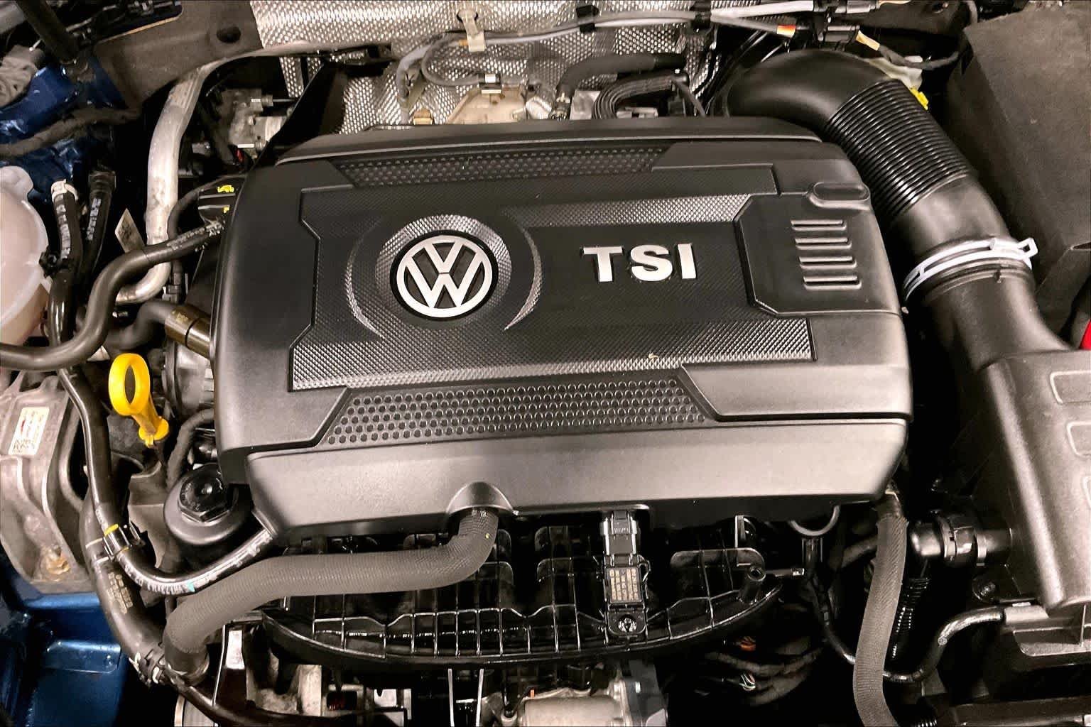 Used 2016 Silk Blue Metallic Volkswagen TSI S image 32