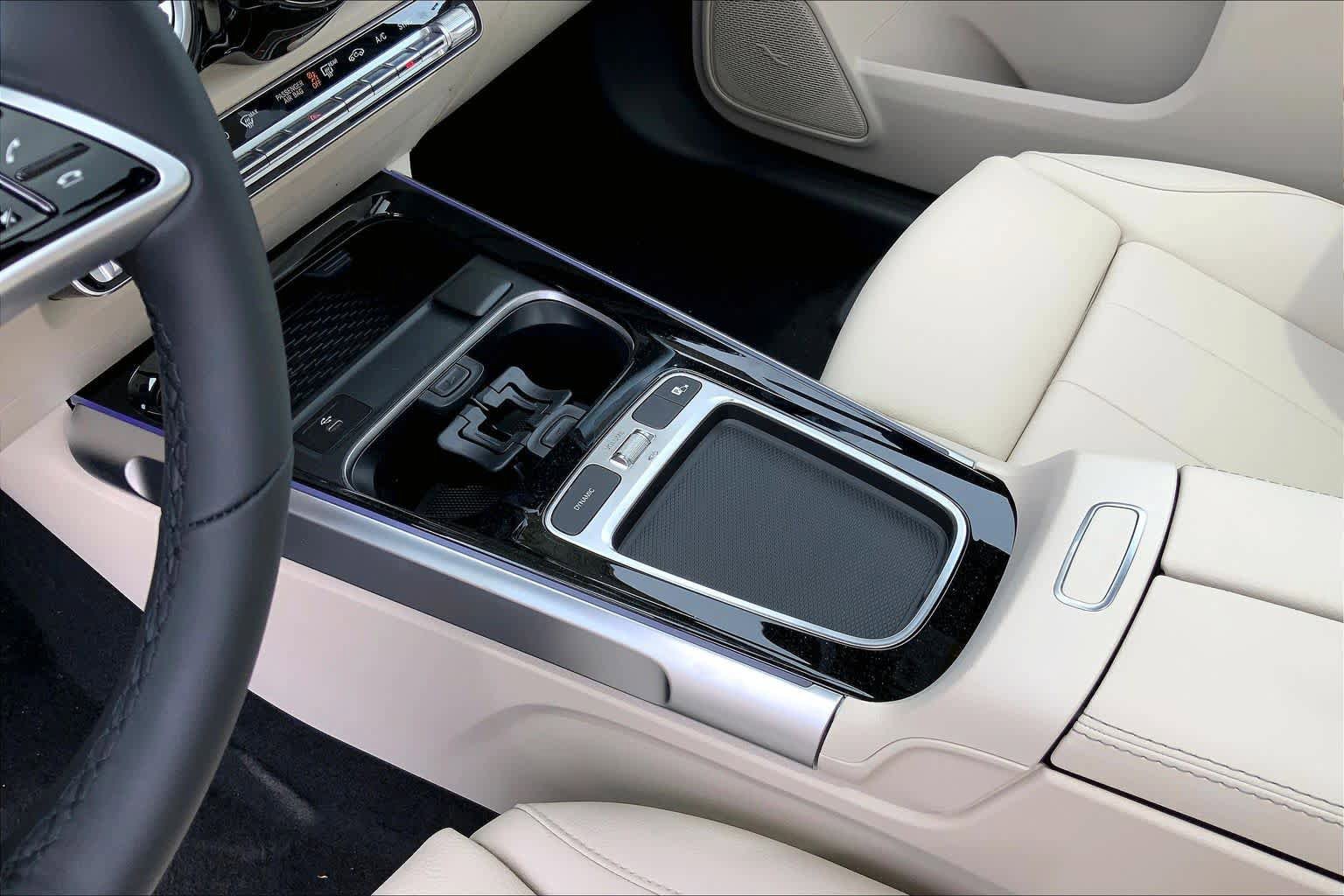 New 2026 Night Black Mercedes-Benz GLB 250 image 7