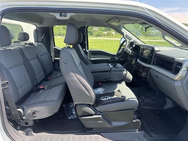 New 2026 Oxford White Ford F-350® XL image 32