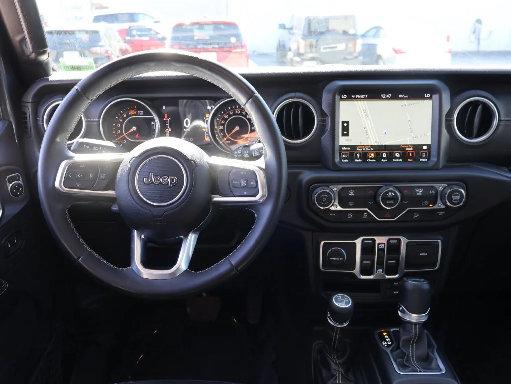 Used 2018 Gray Jeep Unlimited Sahara image 17