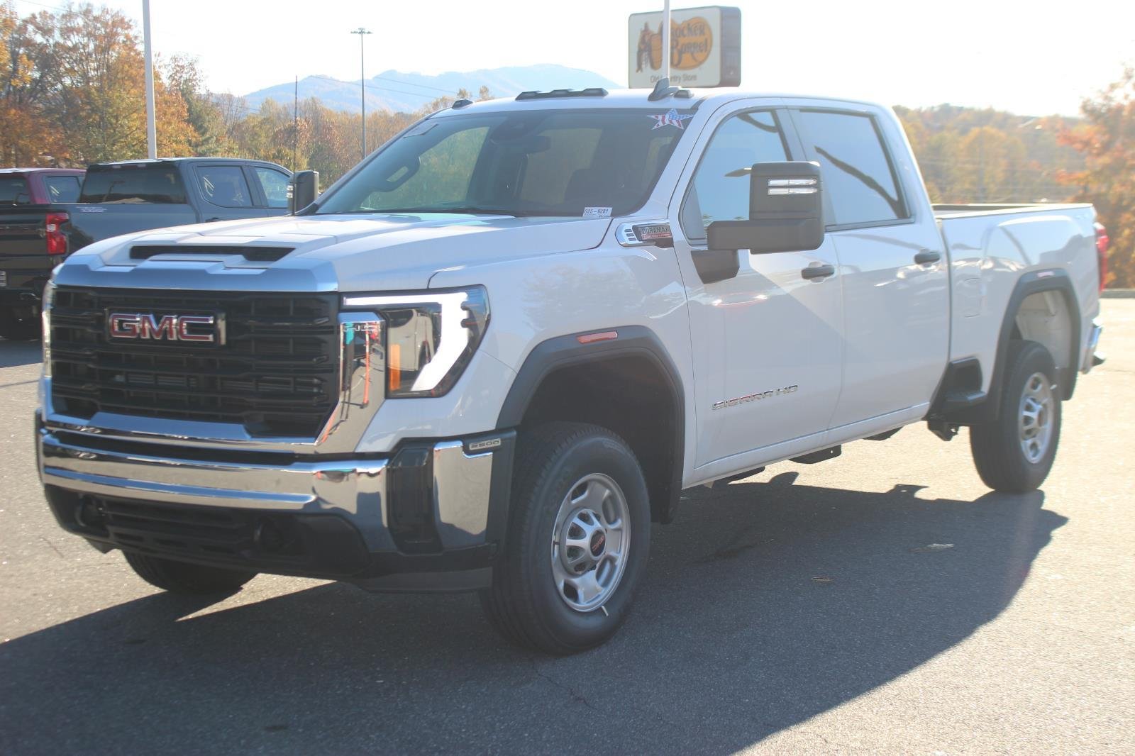 2025 GMC Sierra 2500HD Pro - Photo 3