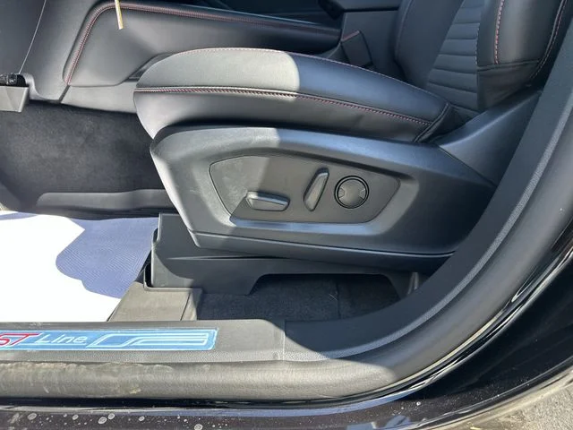 New 2026 Agate Black Metallic Ford ST-Line image 16