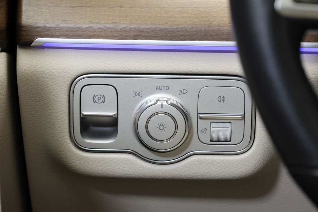 Certified Used 2024 Polar White Mercedes-Benz GLE 450 image 19