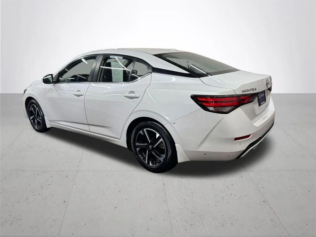 Used 2024 White Nissan SV image 4