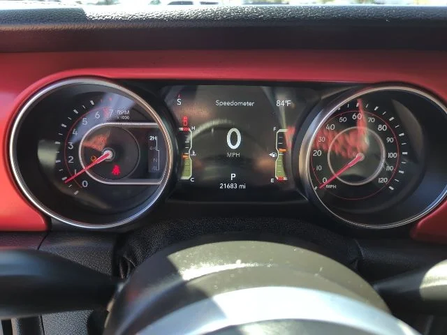 Used 2021 Gray Jeep Rubicon image 10