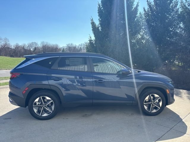 New 2026 Atlantis Blue Hyundai SEL image 5