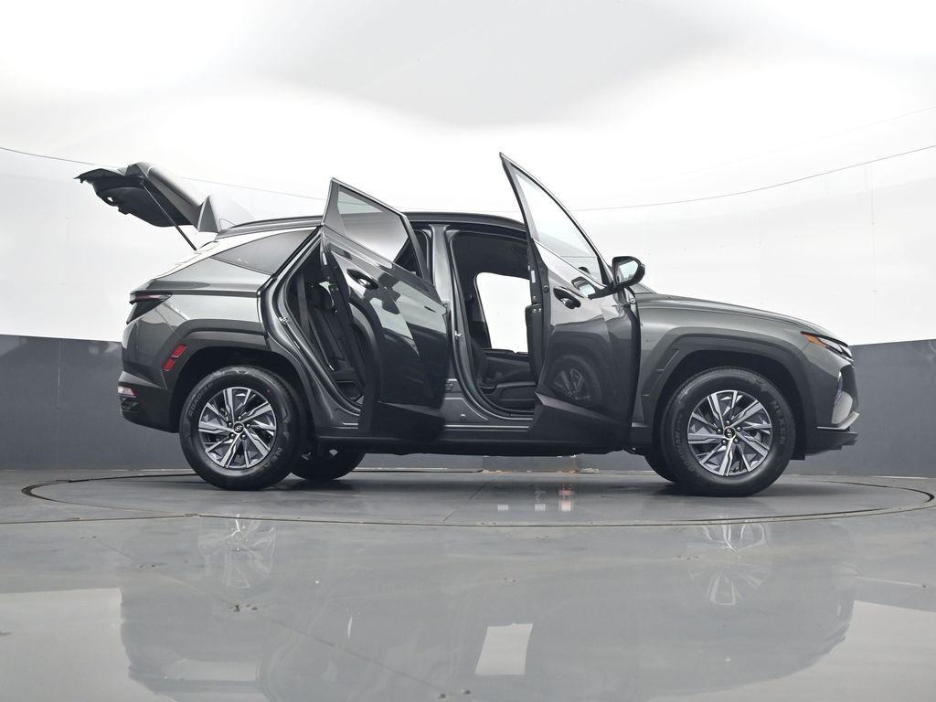 Used 2022 Gray Hyundai Blue image 34