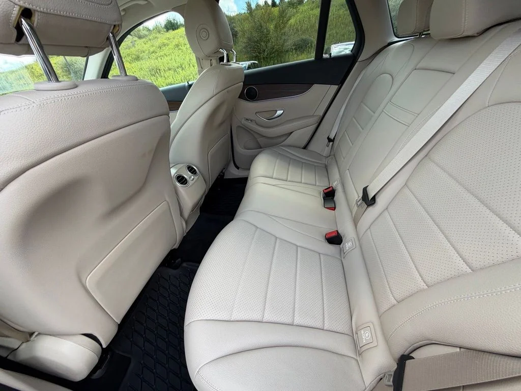 Used 2022 Black Mercedes-Benz GLC 300 image 62