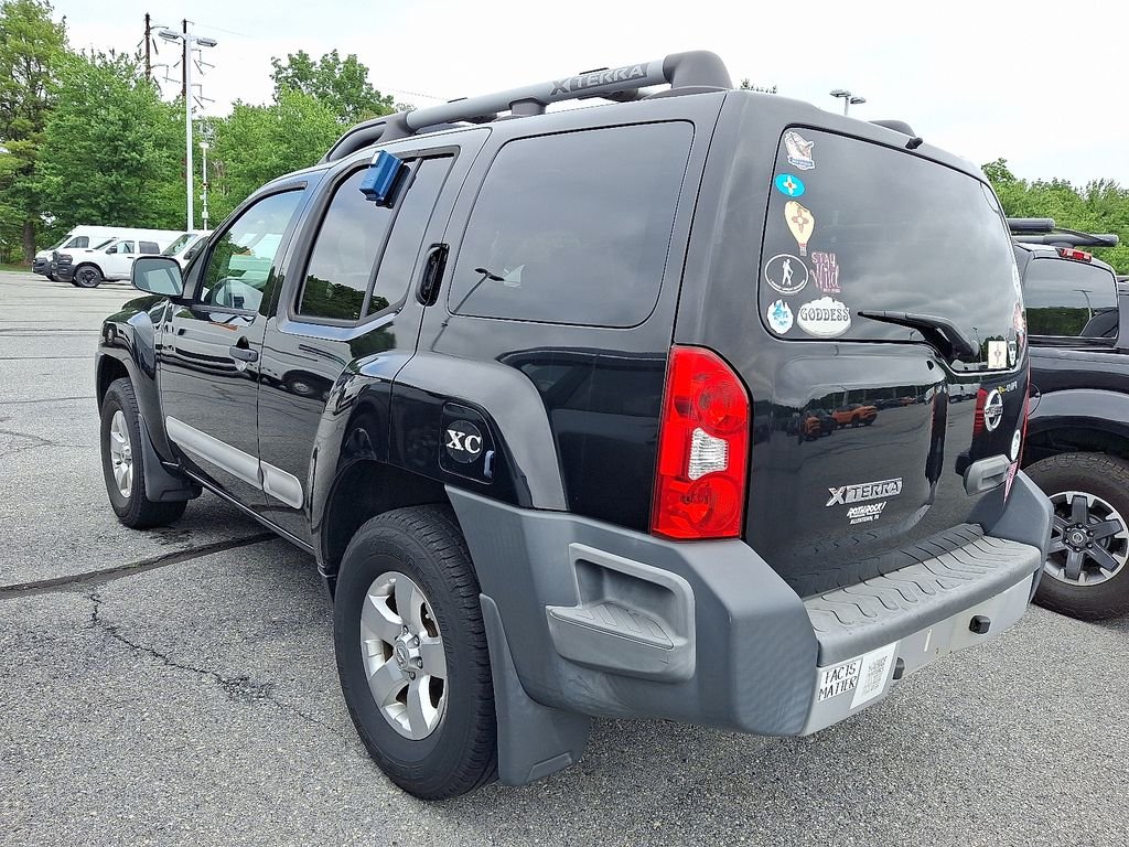 Used 2011 Black Nissan S image 4