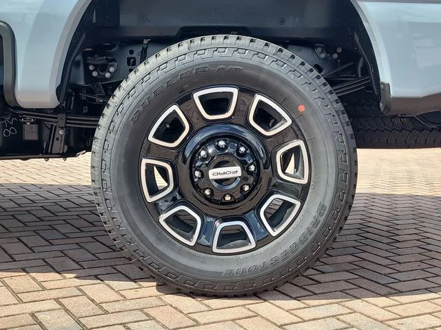 New 2026 Gray Metallic Ford Platinum image 8
