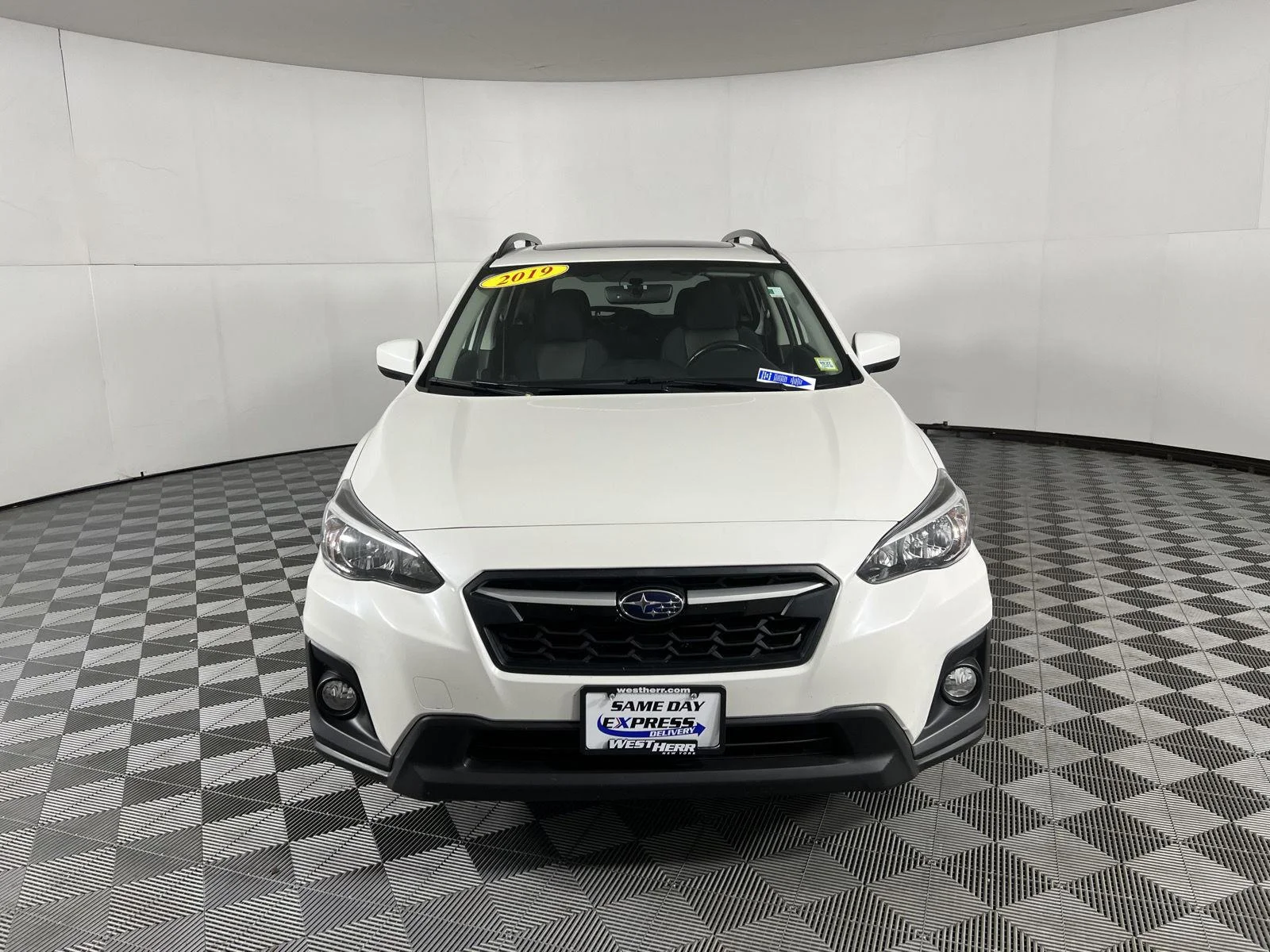Used 2019 Crystal White Pearl Subaru Premium image 3
