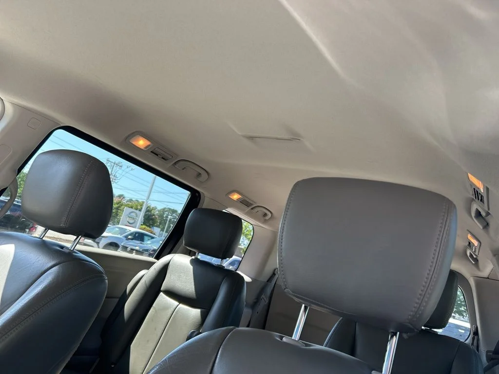 Used 2012 White Nissan 3.5 S image 20