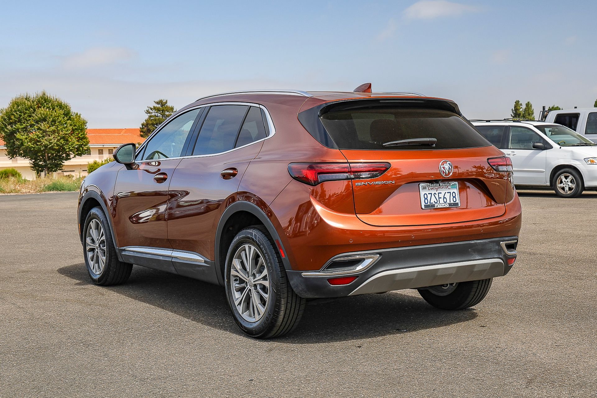 Used 2022 Brown Buick Preferred image 6