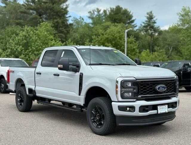 New 2026 Avalanche Ford F-350® XL image 1