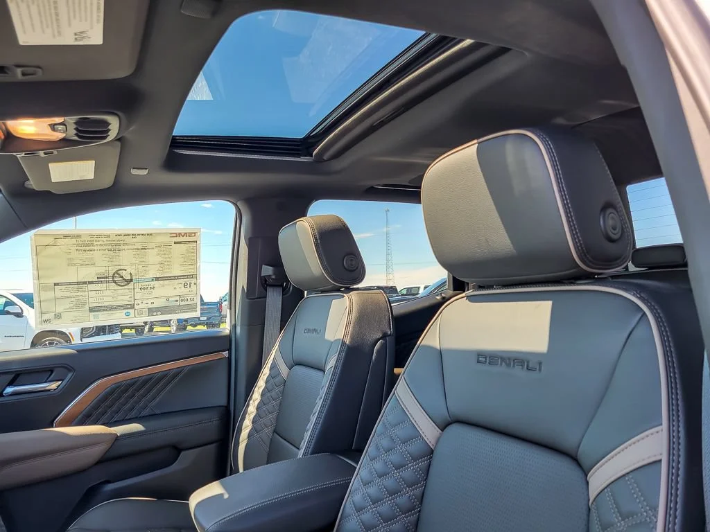 2026 GMC Canyon Denali - Photo 9