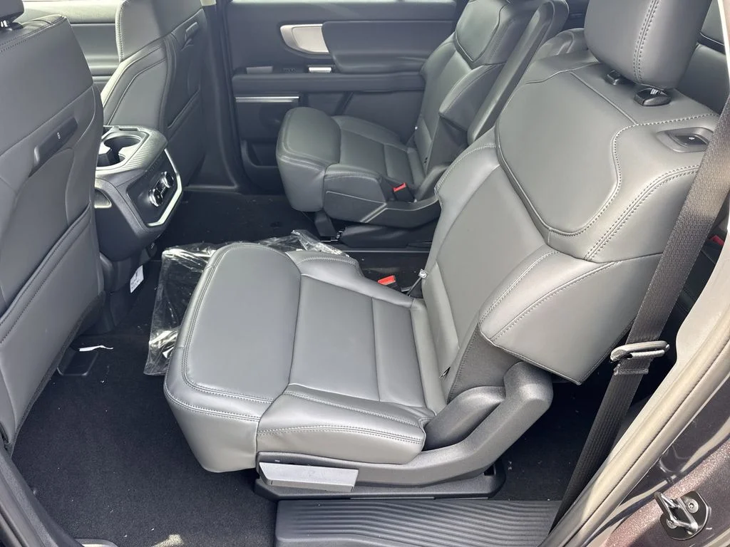 New 2026 Gray Ford Active image 21
