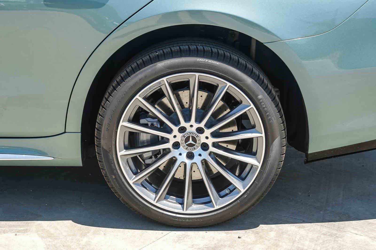 New 2026 Verde Silver Metallic Mercedes-Benz S 580 image 11