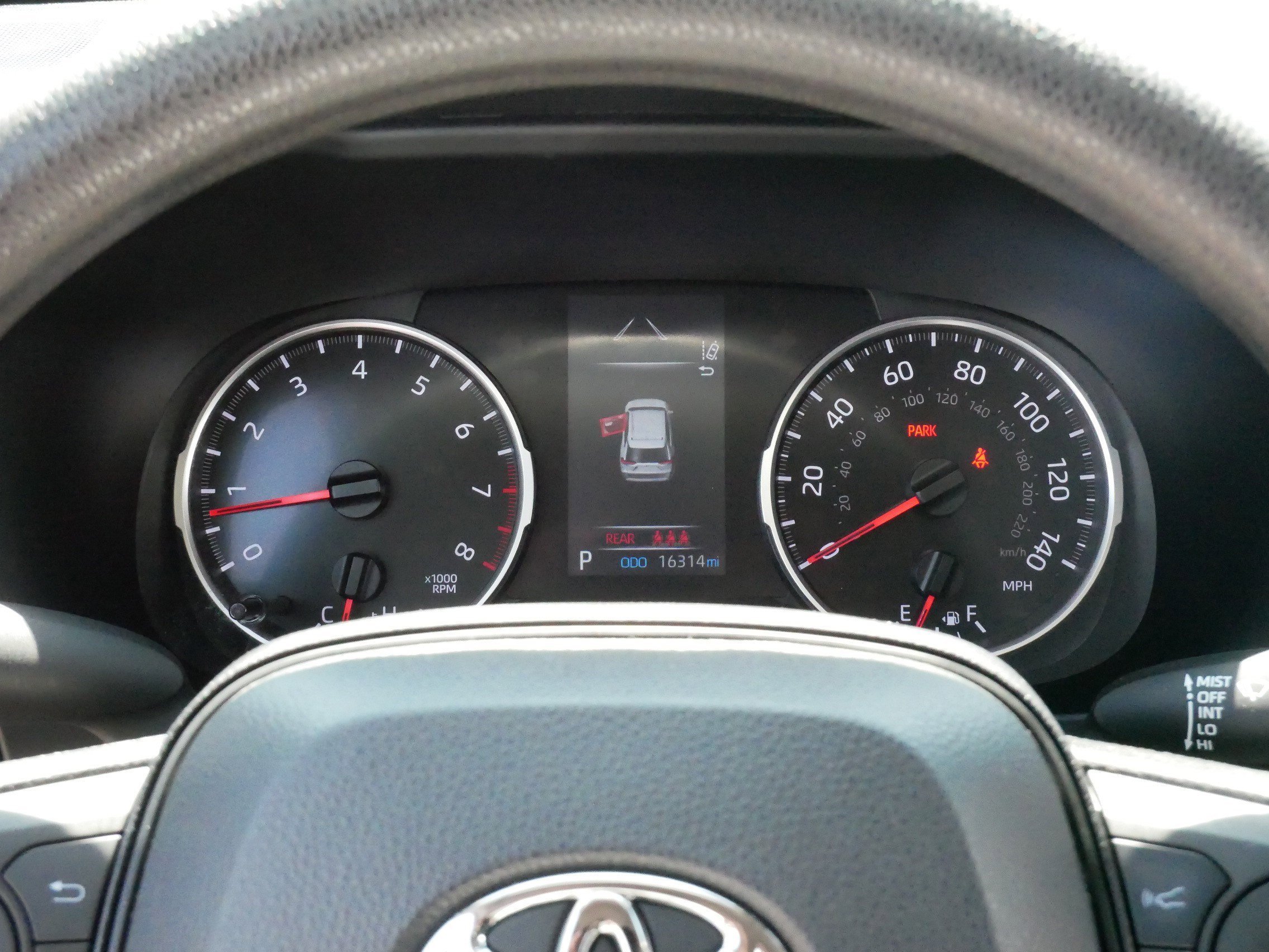 Used 2022 MAGNETIC GRAY M Toyota XLE image 21