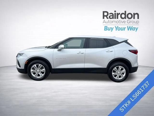 Used 2020 Silver Ice Metallic Chevrolet LT image 4