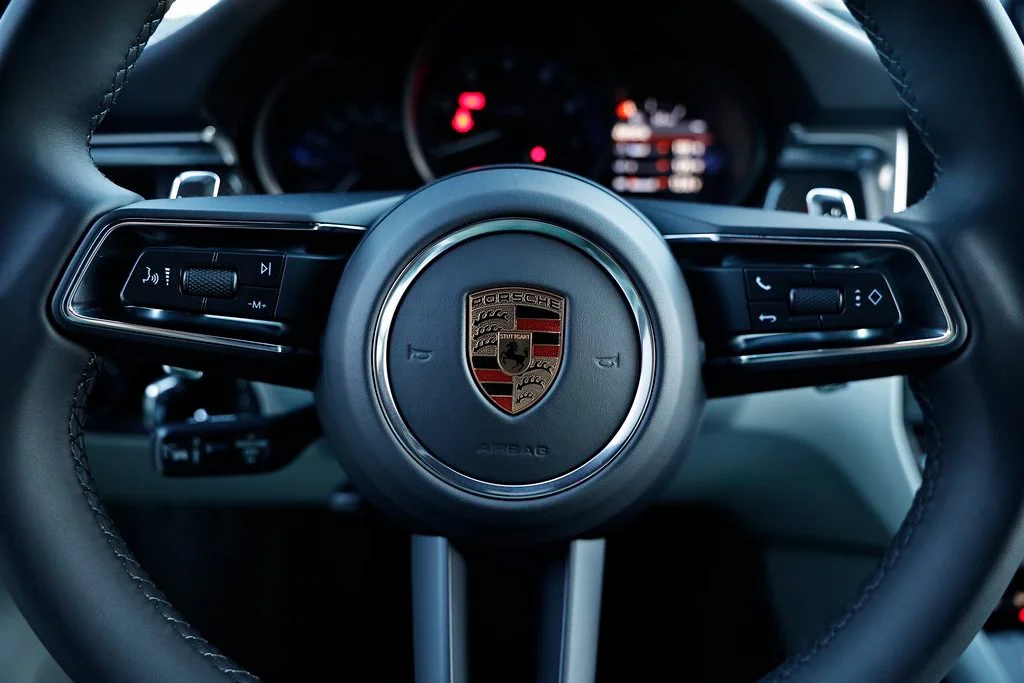 2026 Porsche Macan T - Photo 34