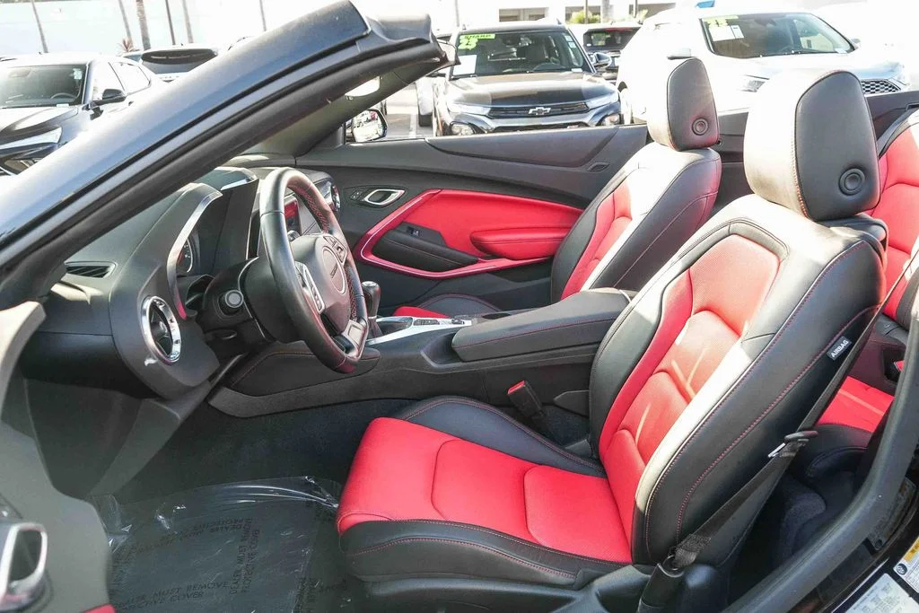 Used 2023 Black Chevrolet 2LT image 16
