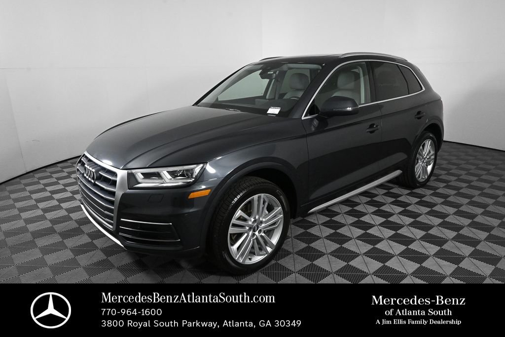 2018 Audi Q5 2.0T quattro S tronic Premium Plus's photo