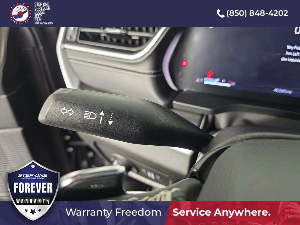 Used 2023 Gray Jeep Limited image 18