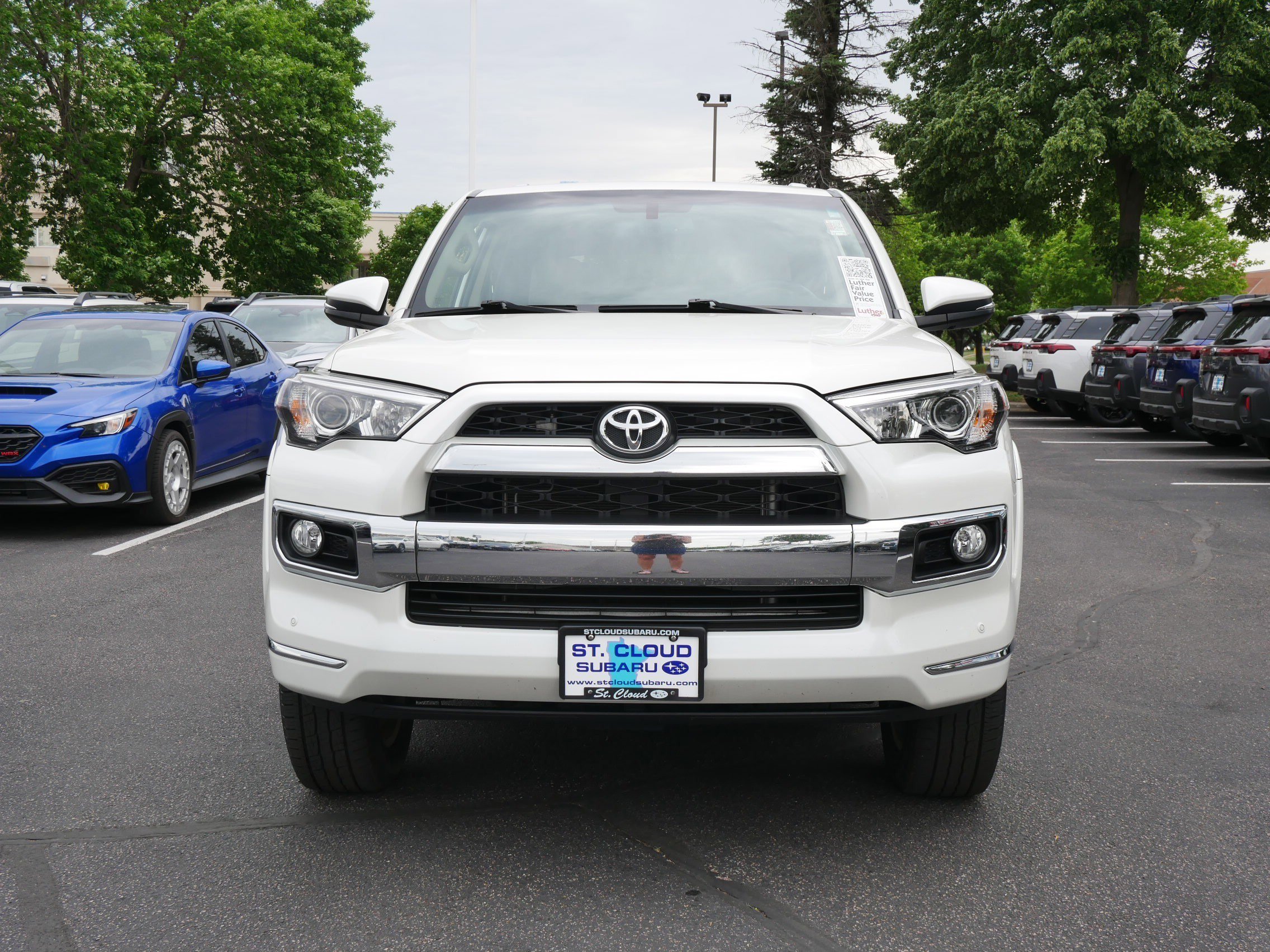 Used 2018 Toyota 4Runner Limited with VIN JTEBU5JR0J5593219 for sale in Saint Cloud, Minnesota