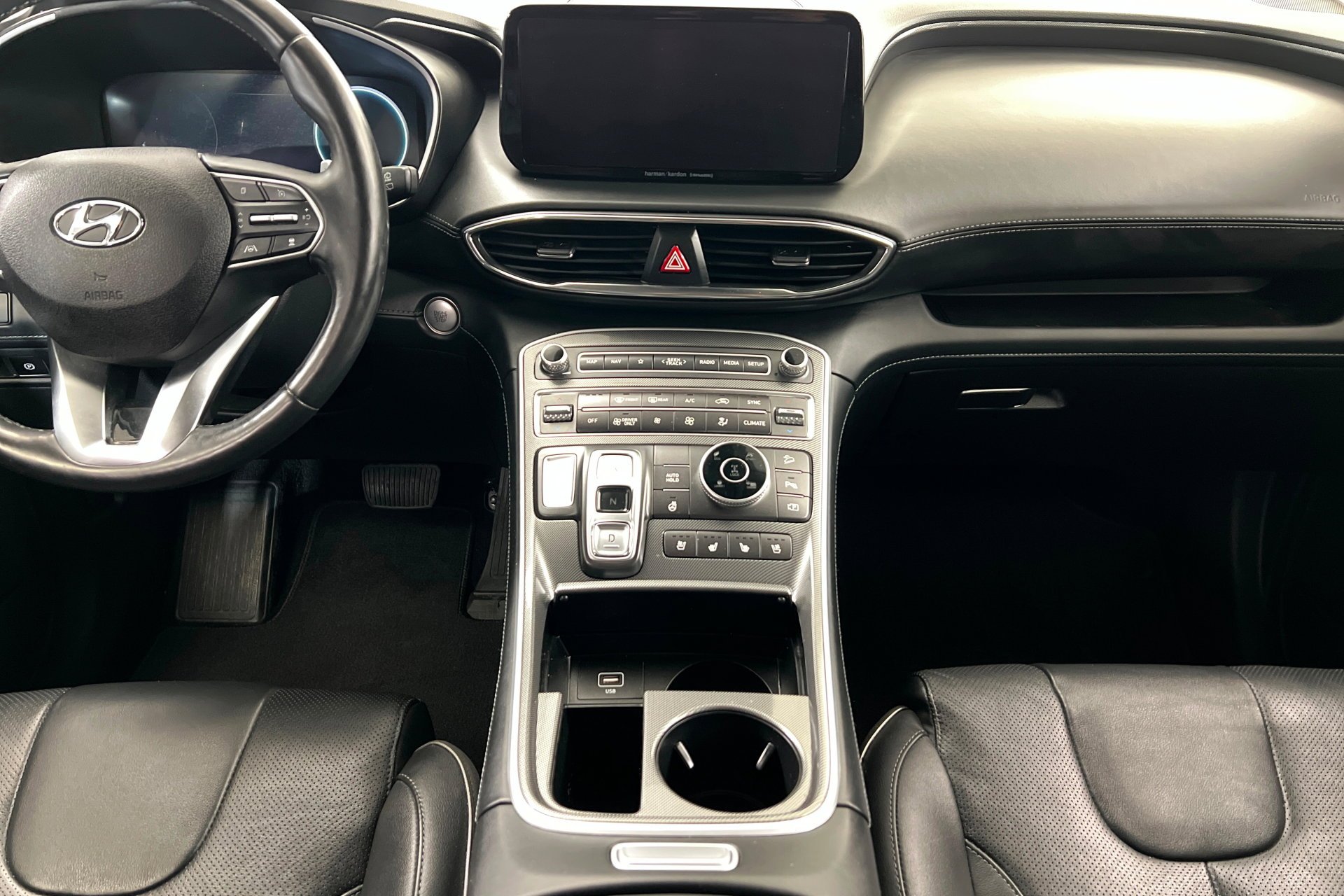 Used 2022 Quartz White Hyundai Limited image 14