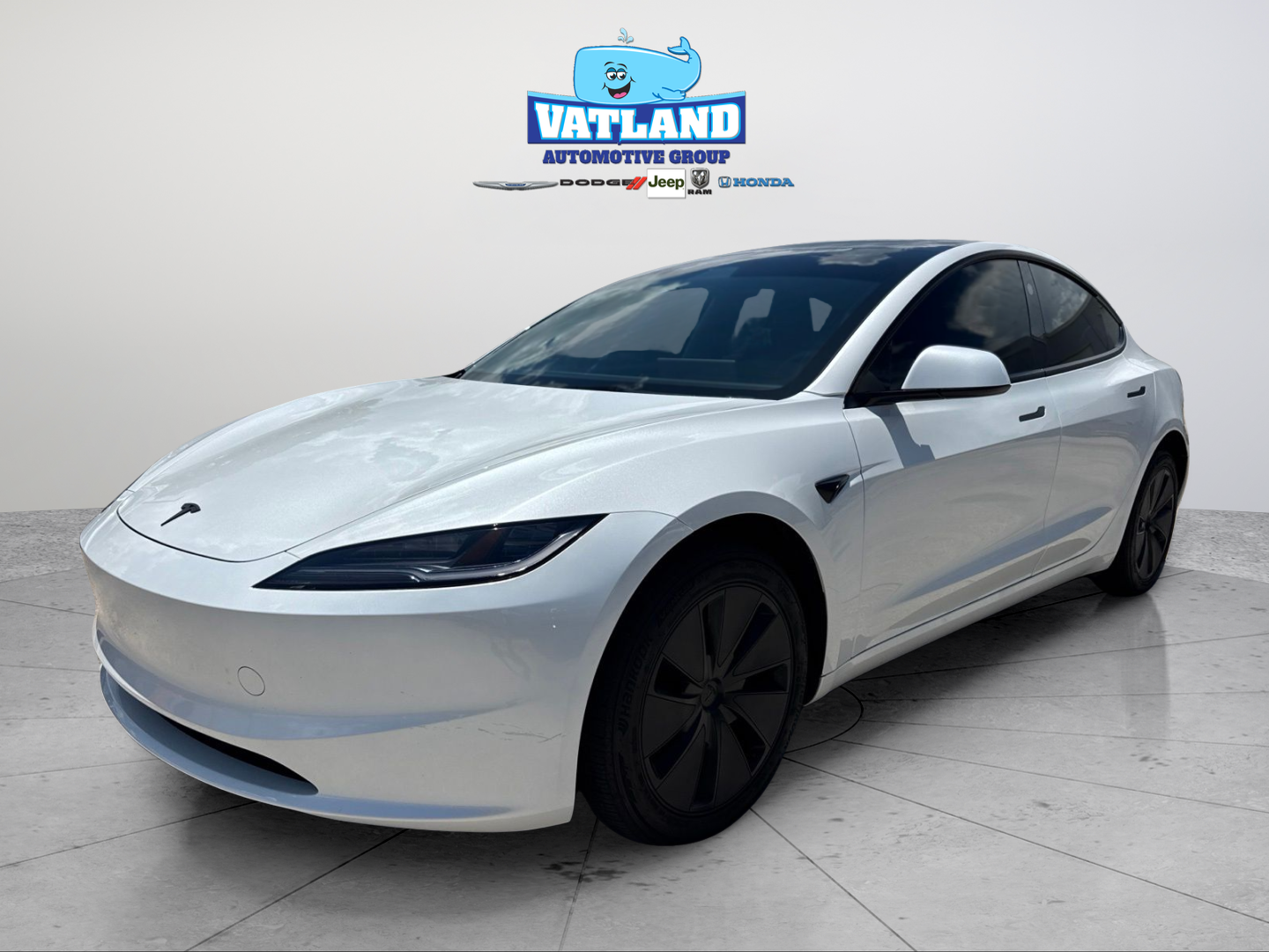 Used 2025  Tesla Long Range image 21