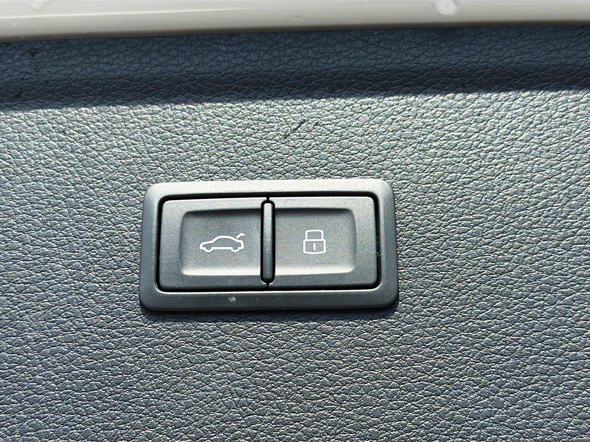 Used 2023 Glacier White Audi S line Prestige image 12