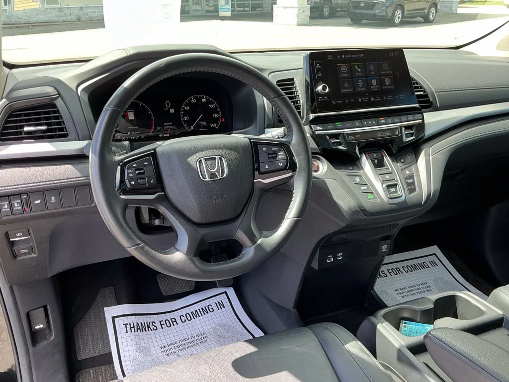 Used 2025  Honda EX-L image 31