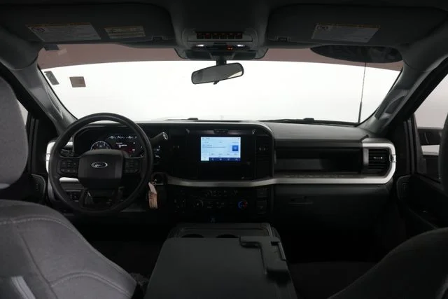 Certified Used 2025 Avalanche Ford XL image 27