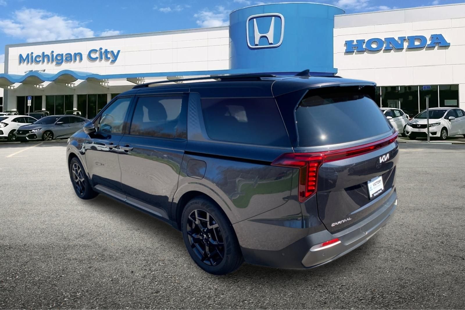 Used 2025  Kia SX Prestige image 3